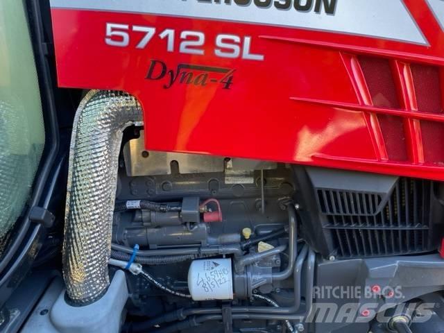 Massey Ferguson 5712 Трактори