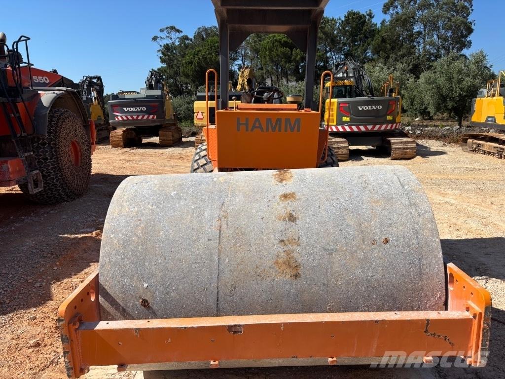 Hamm 2410 SD Двойни барабанни ролки
