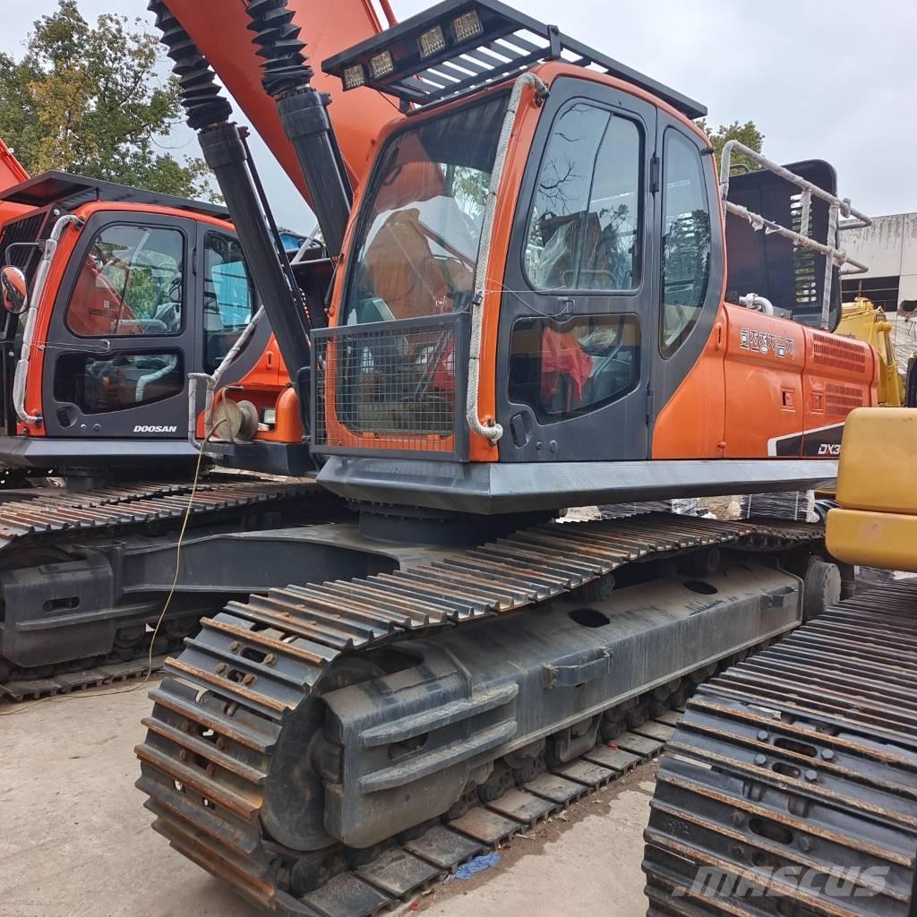 Doosan DX 300 LC Верижен екскаватор