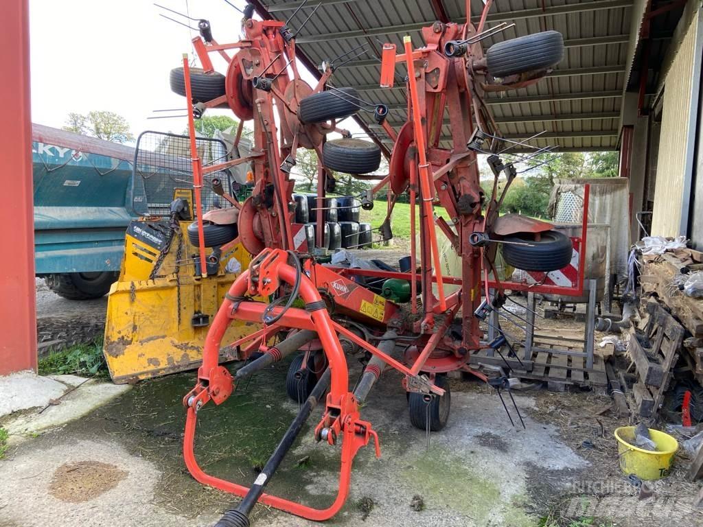Kuhn GF8702 Гребла и сенообръщачки