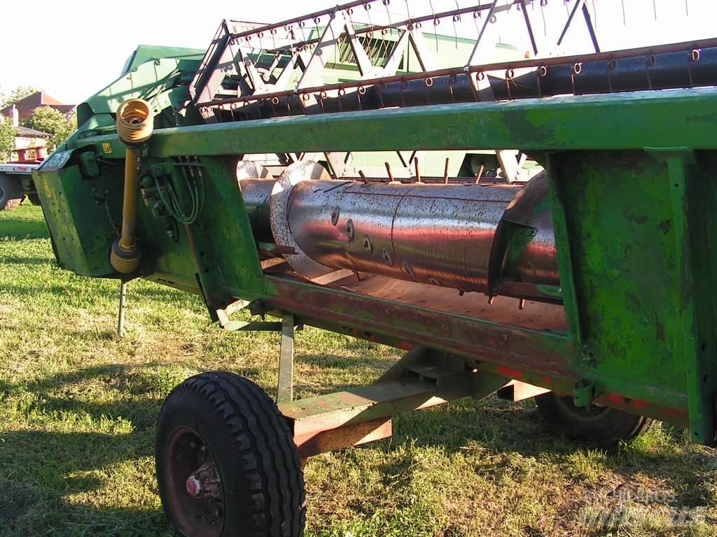 John Deere 2054 Комбайни