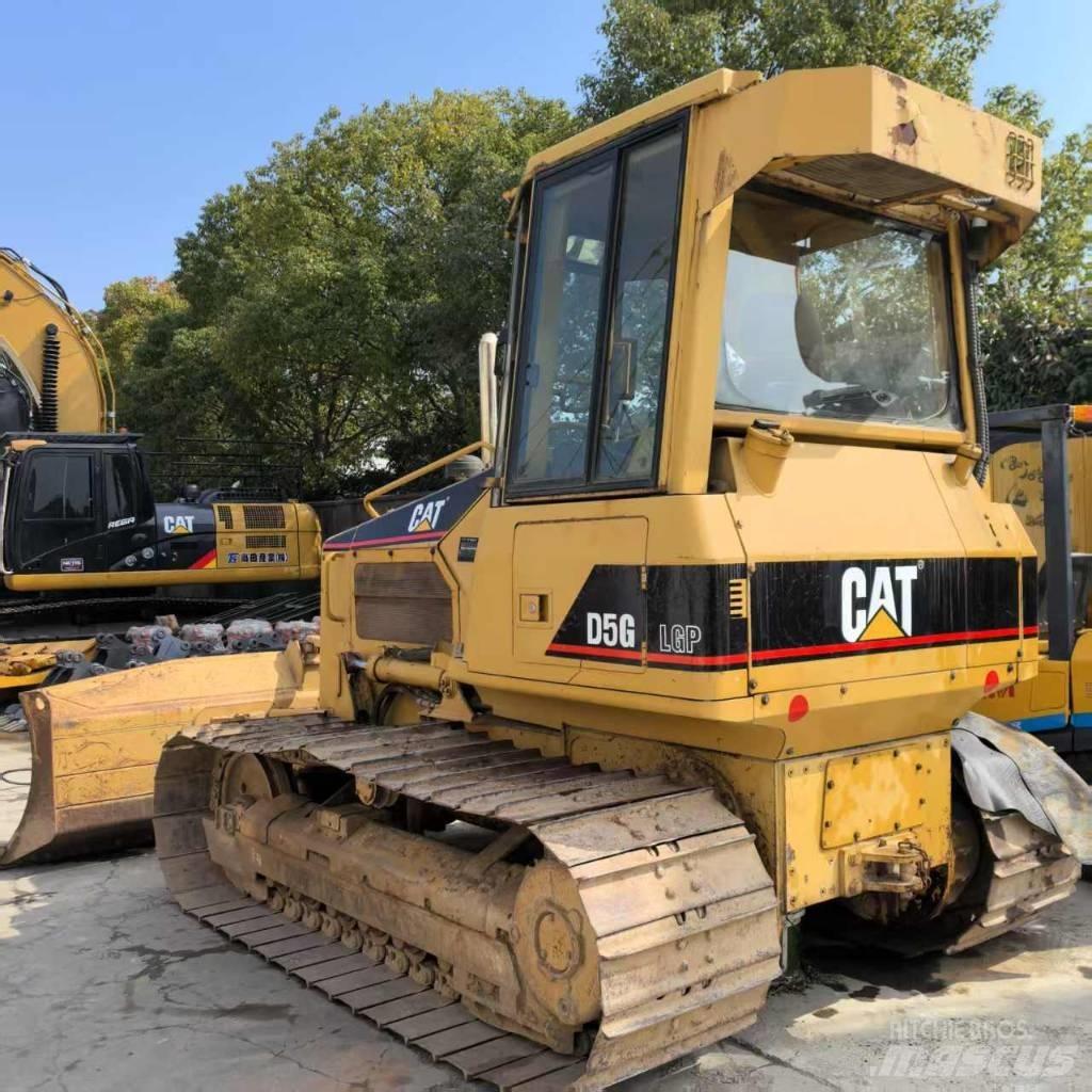 CAT D 5 G LGP Верижни булдозери
