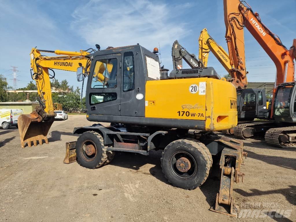 Hyundai R 170 W Колесни екскаватори