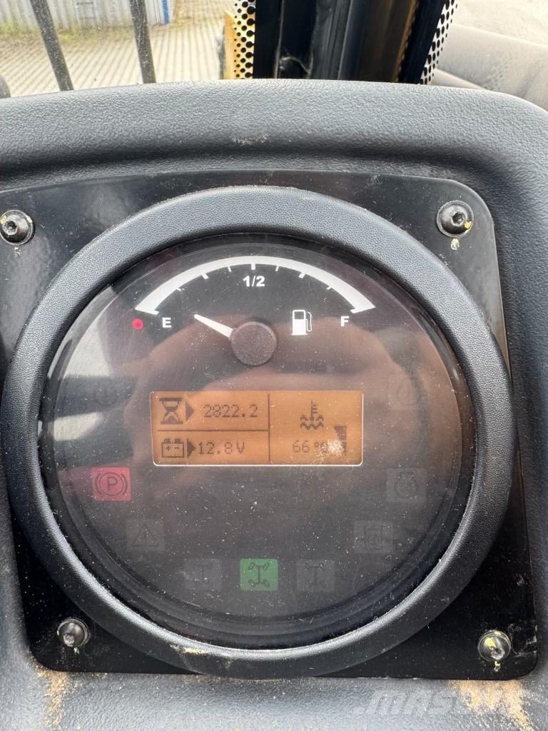 CAT TH 314 D Телескопични товарачи