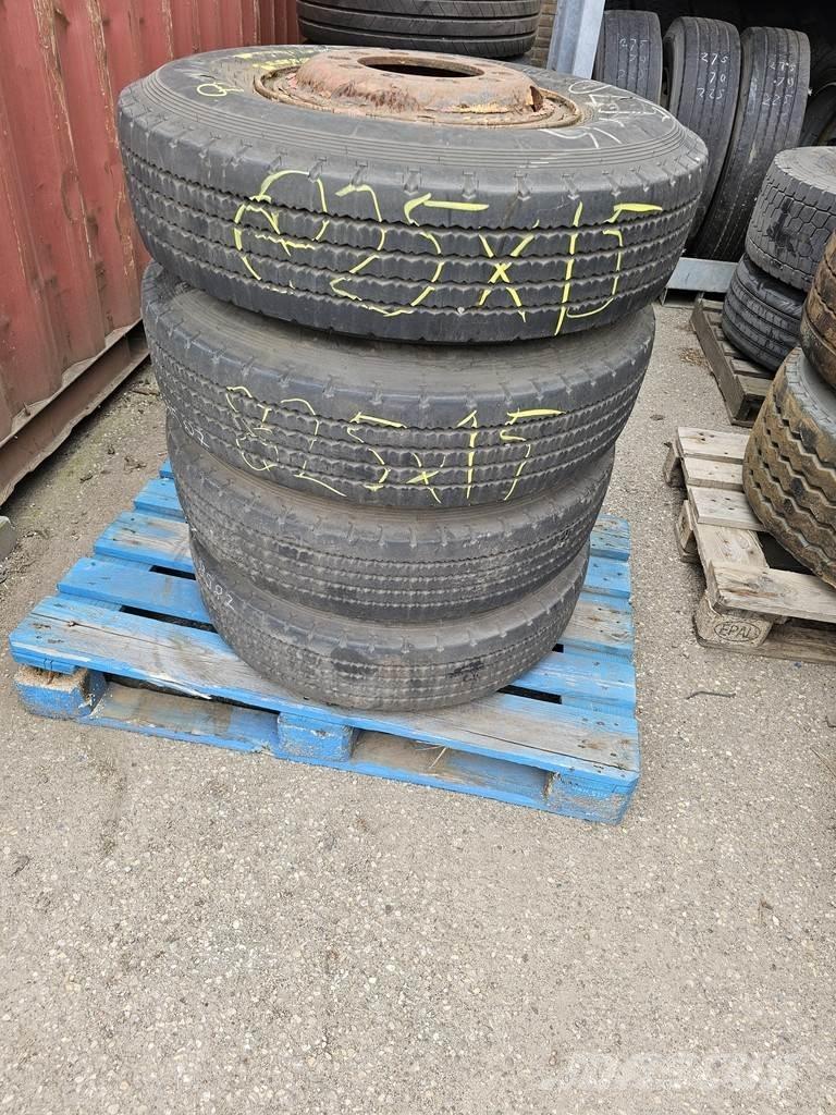 Pirelli 825X15 Транспорт - Други