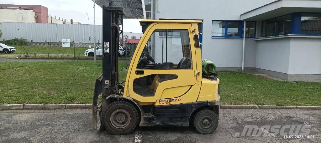 Hyster H2.0FT Камиони с АГУ