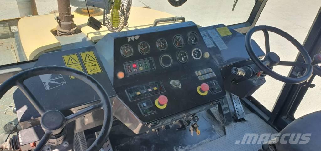 Stavostroj VP-2400 Пневматични гумени  ролки
