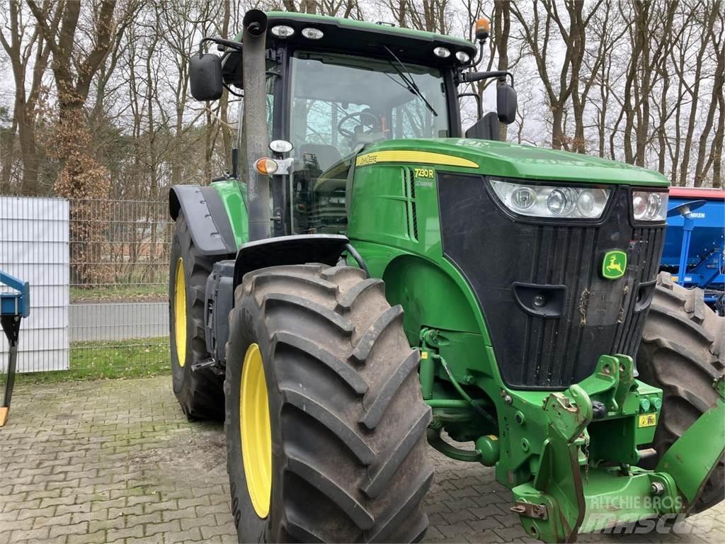 John Deere 7230R Трактори
