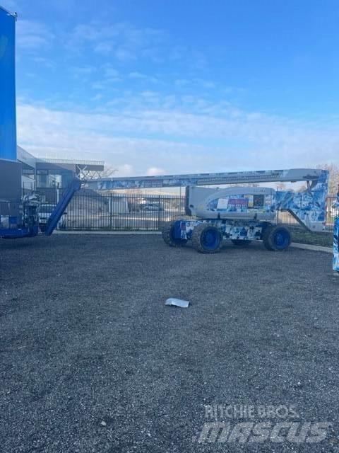 JLG 800 AJ Телескопични повдигачи
