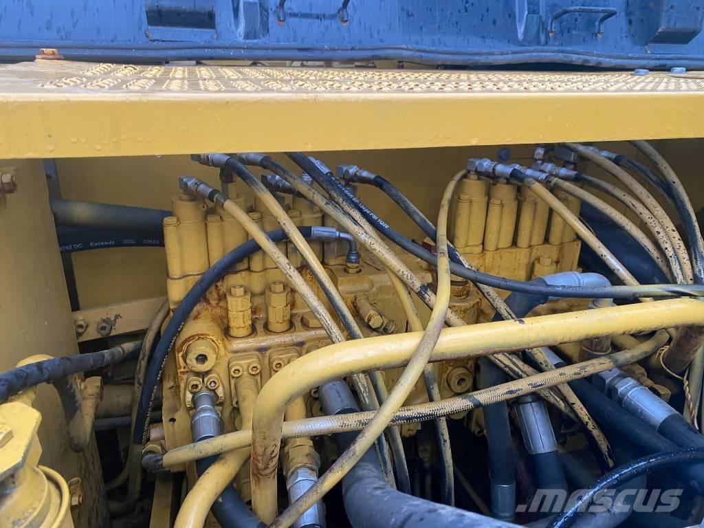 CAT 320 C L Верижен екскаватор