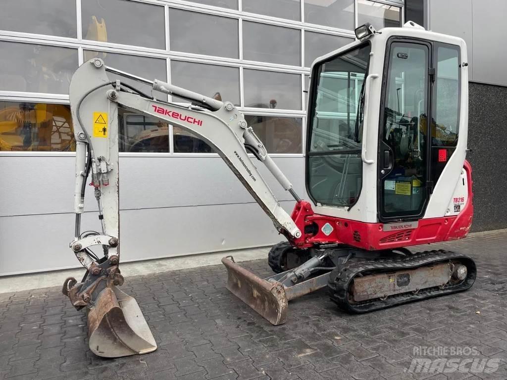 Takeuchi TB216 Мини екскаватори < 7 т