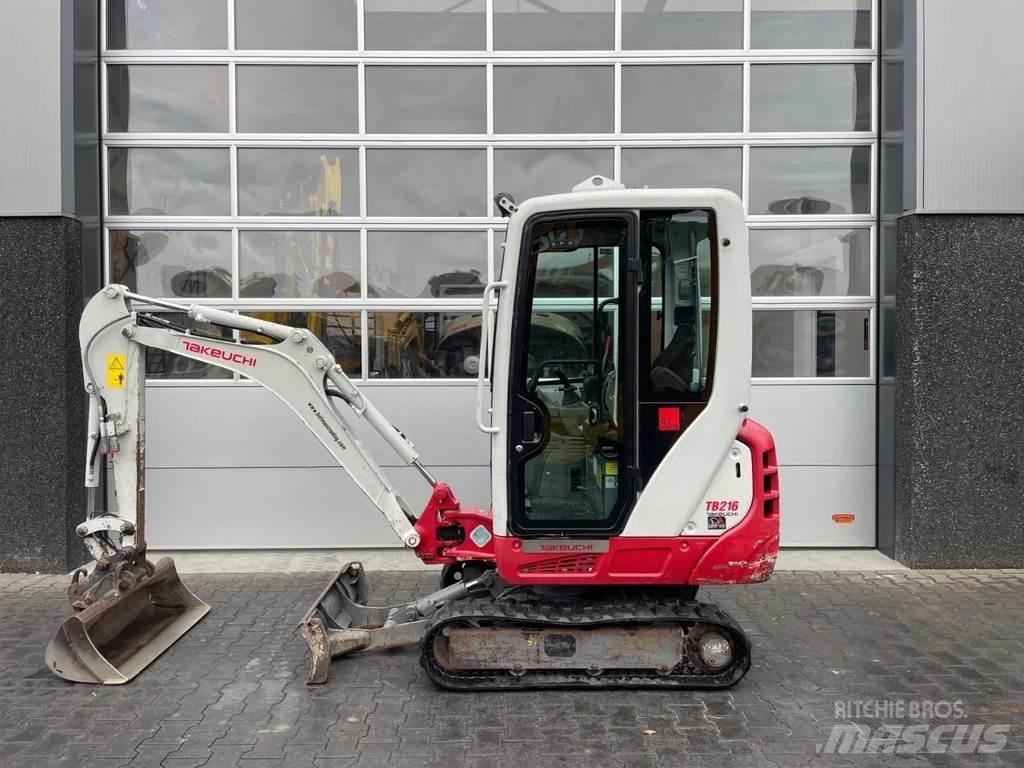 Takeuchi TB216 Мини екскаватори < 7 т