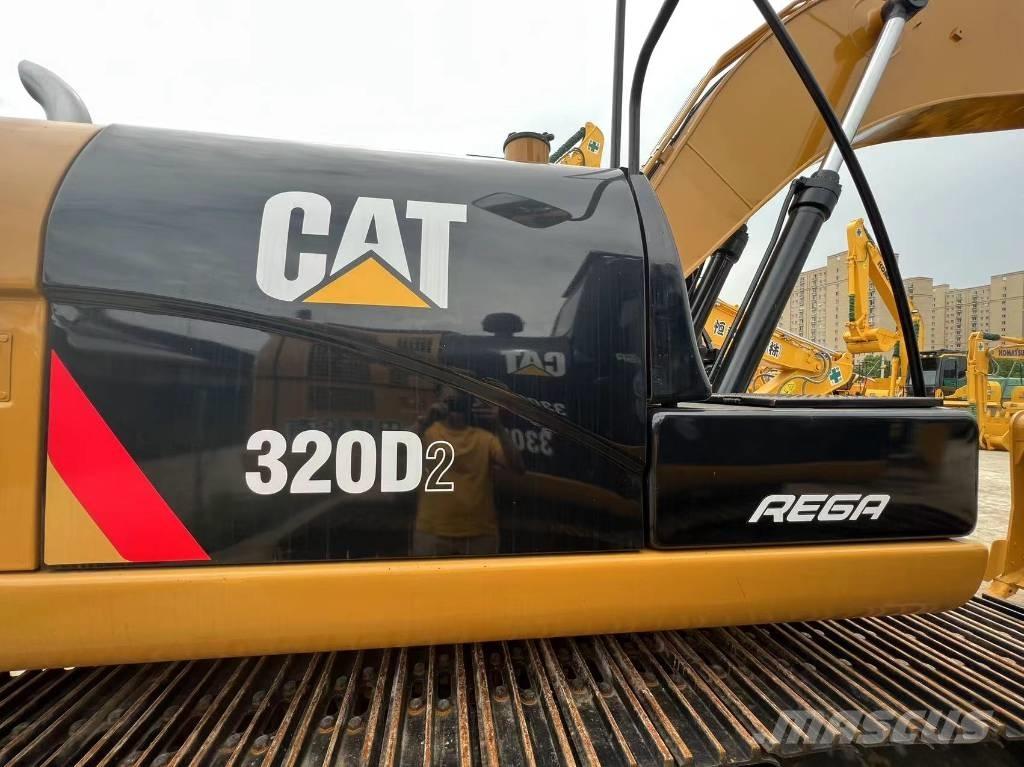 CAT 320 Верижен екскаватор
