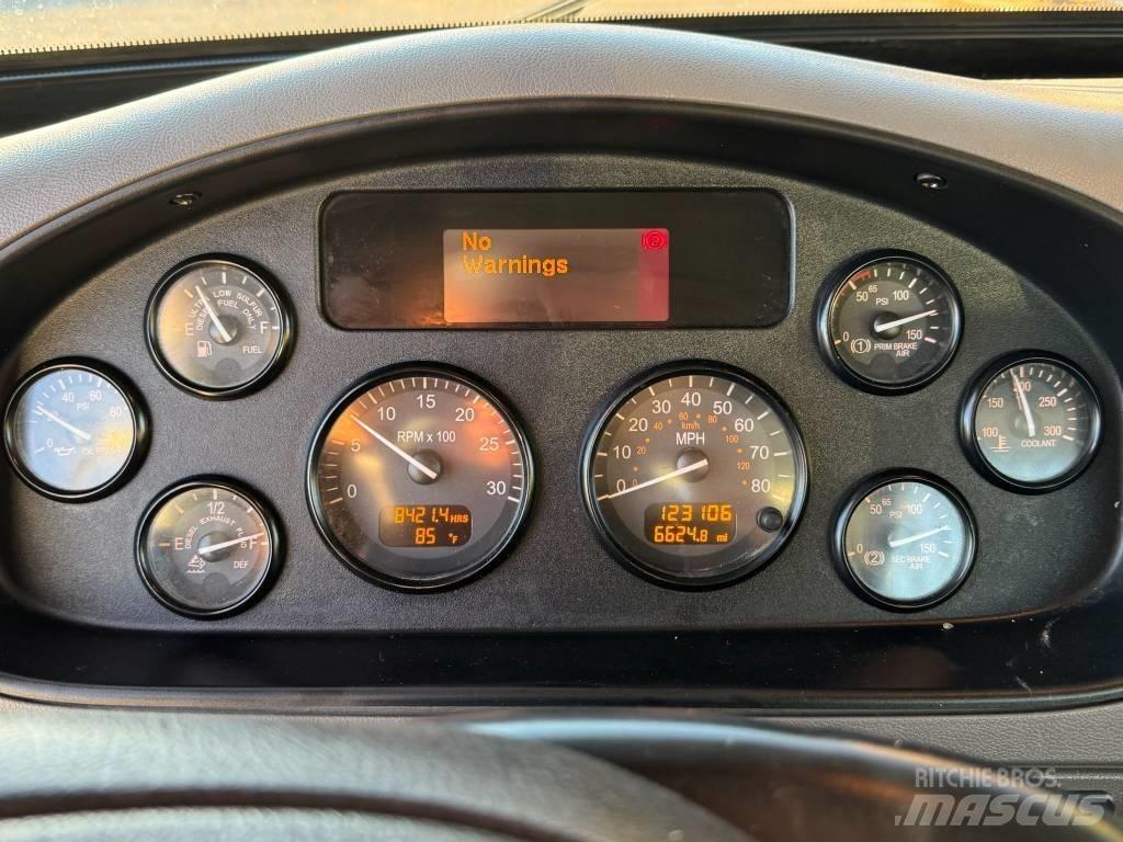 Peterbilt 348 Автомобили за пътна помощ