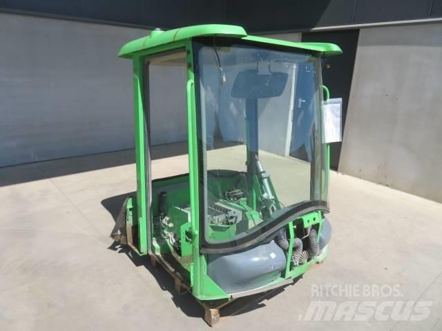 Volvo L30B / L35B Кабина