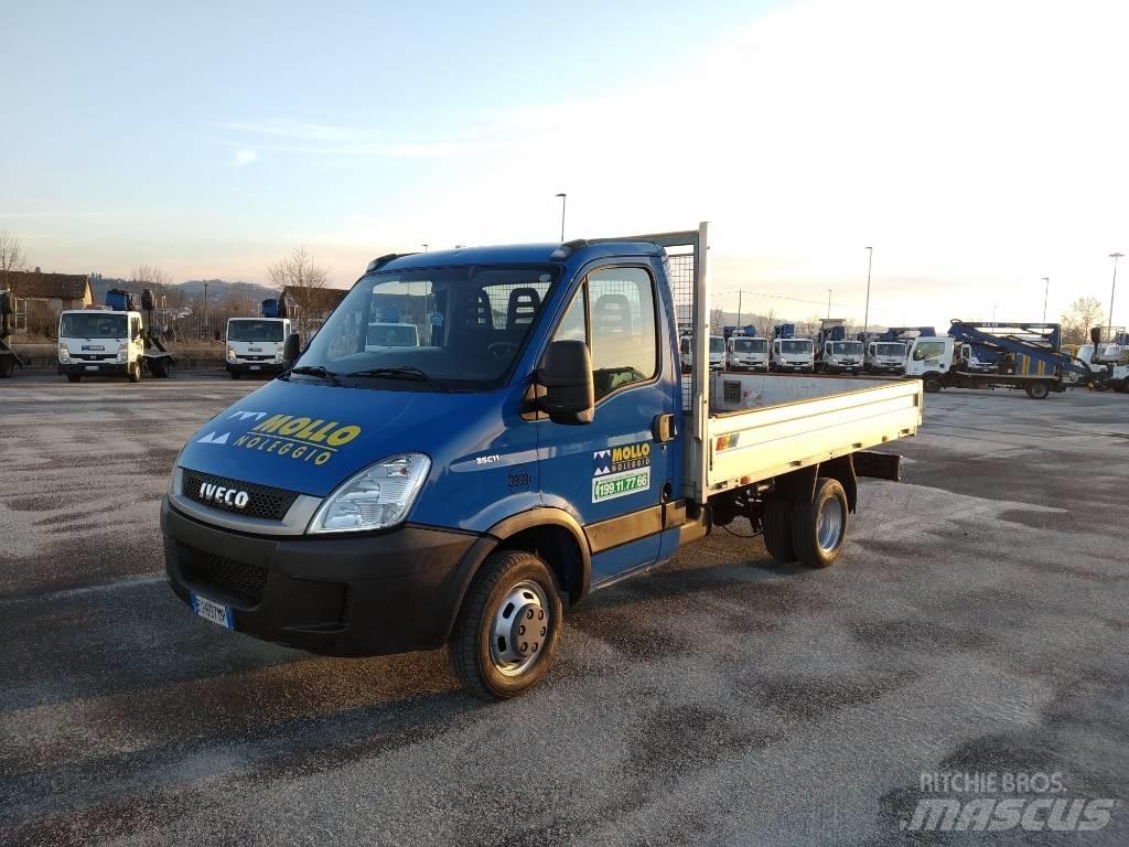 Iveco Daily 35 C 11 Фургони
