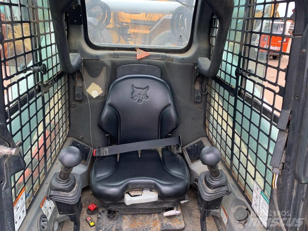Bobcat S 740 Мини товарачи
