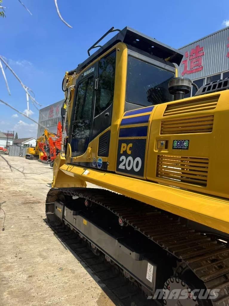 Komatsu PC 200 8N Верижен екскаватор