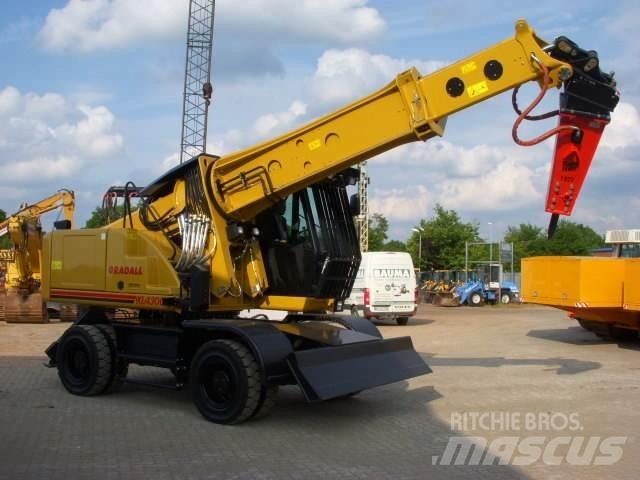 Gradall XL 4300 Колесни екскаватори