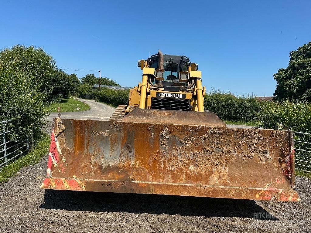CAT D 6 T LGP Верижни булдозери
