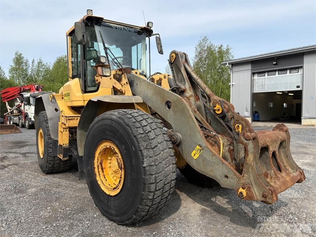 Volvo L120F Колесни товарачи