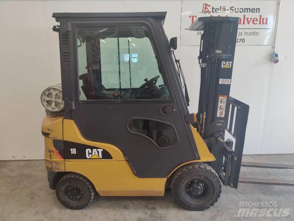 CAT GP 18 N Камиони с АГУ