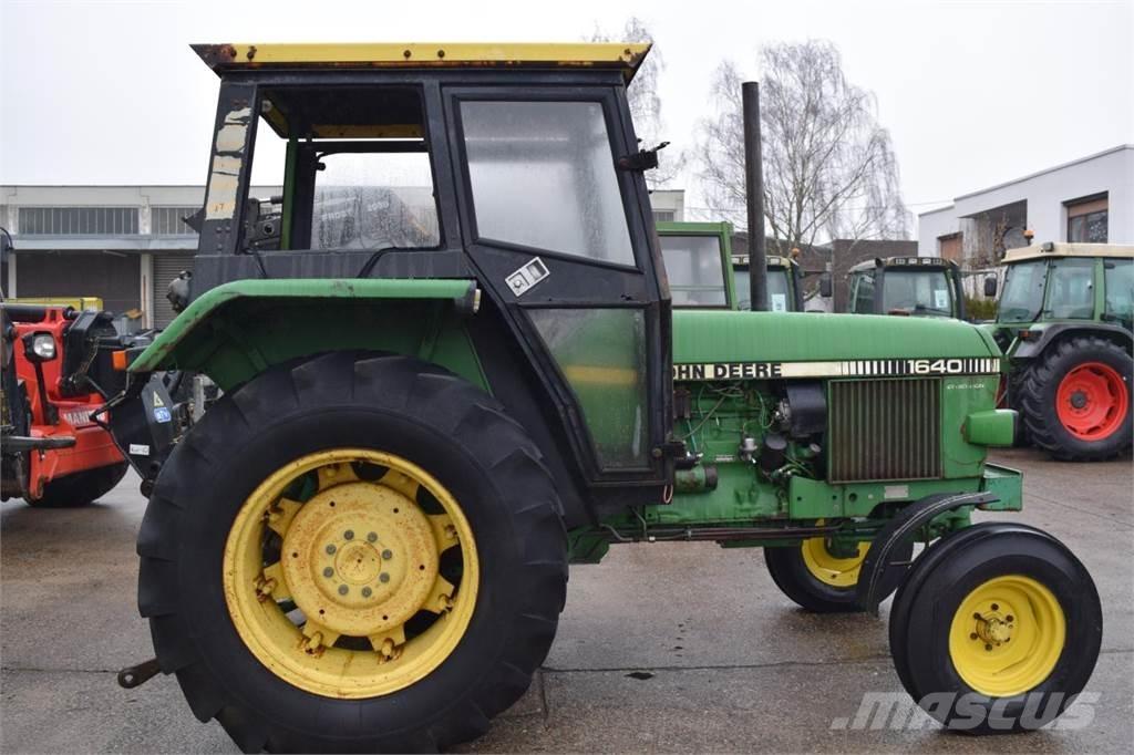 John Deere 1640 Трактори