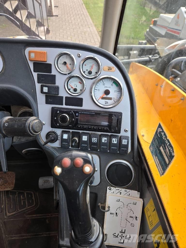 JCB 530 Телескопични товарачи