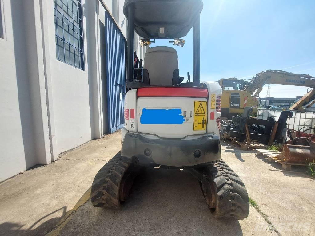 Komatsu PC27R-2 Мини екскаватори < 7 т