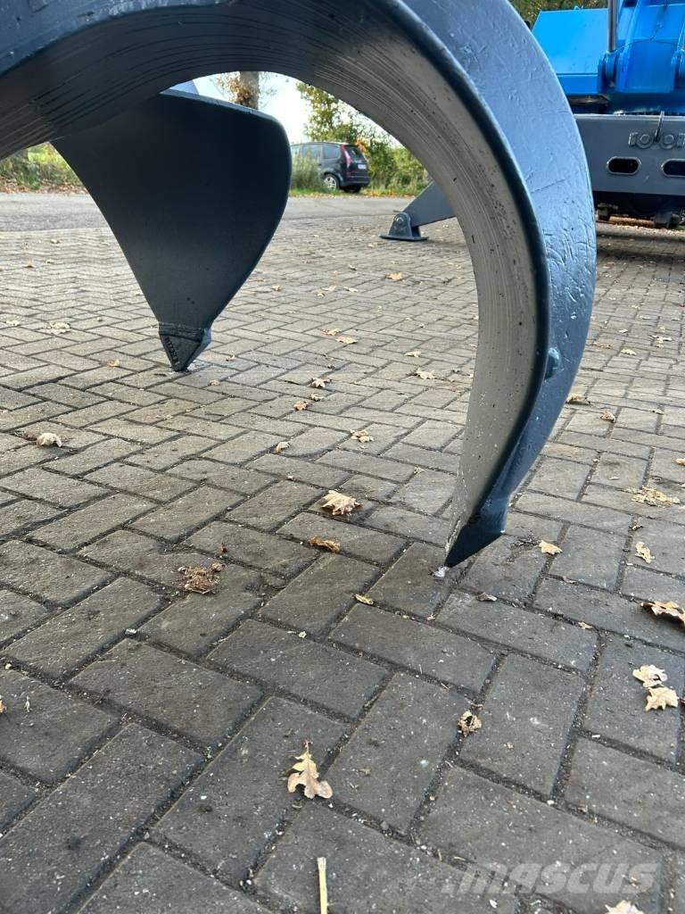 Fuchs 340 Оператори на отпадъци/индустрия
