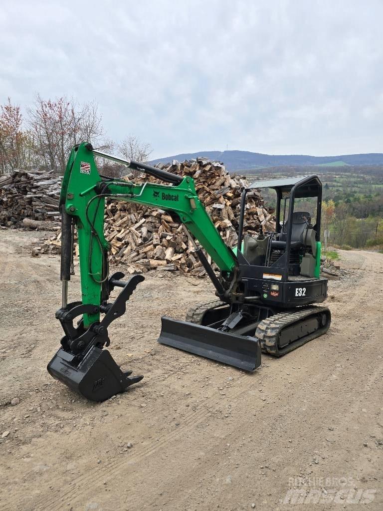Bobcat E 32 Мини екскаватори < 7 т