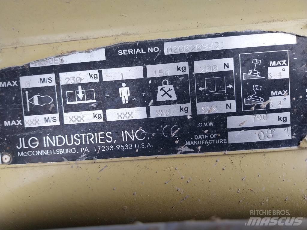 JLG 1230 ES Вертикални мачтови повдигачи
