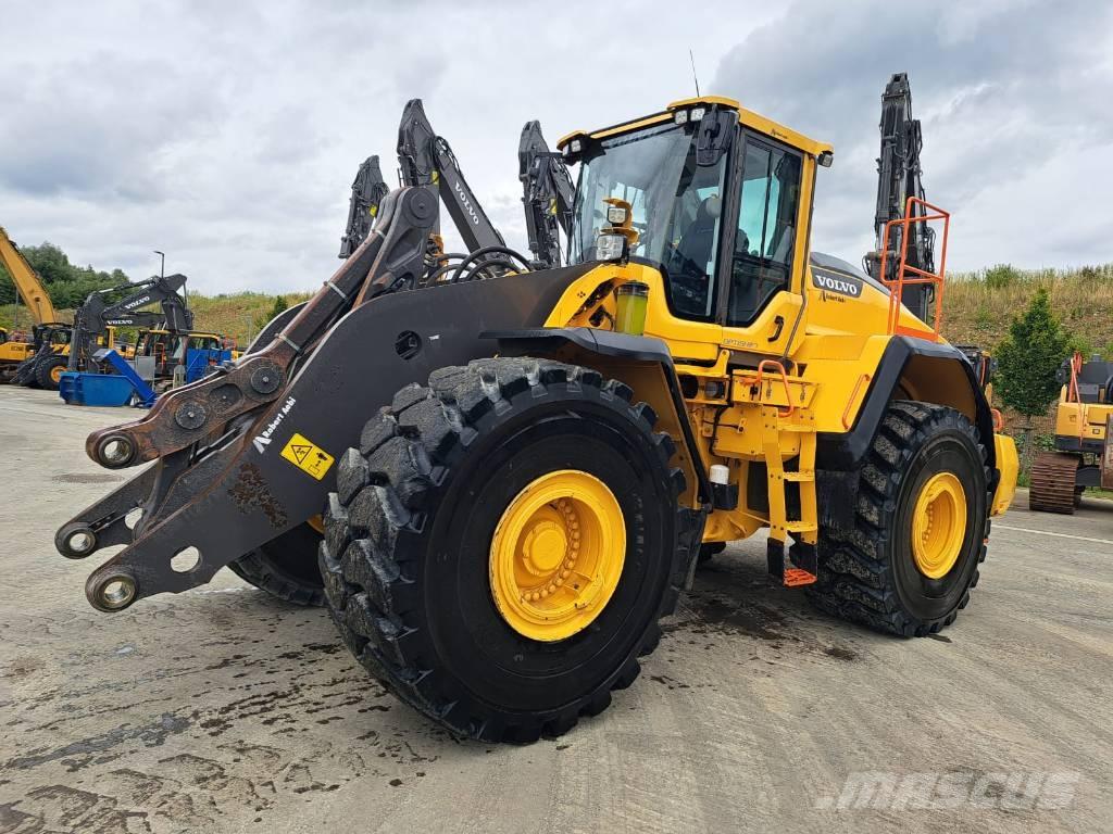 Volvo L 220 H Колесни товарачи