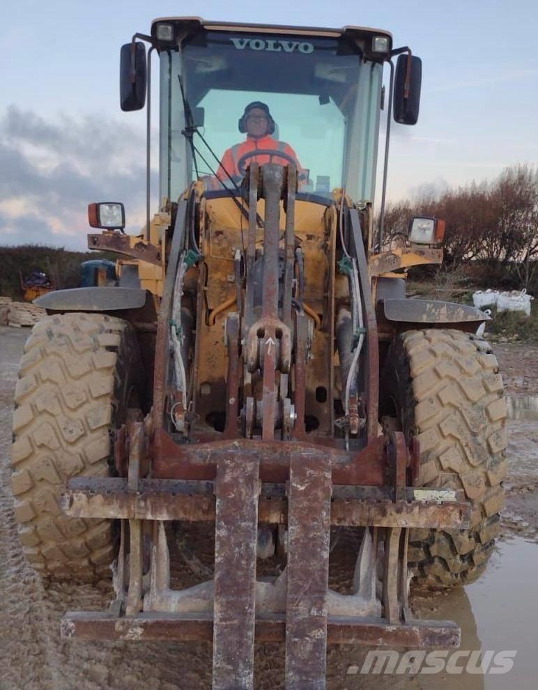 Volvo L 70 F Колесни товарачи