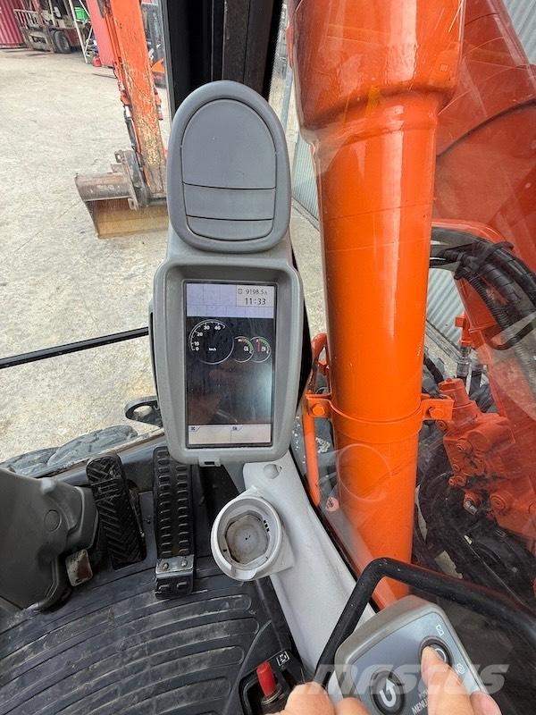 Hitachi ZX 140 W-5 Колесни екскаватори