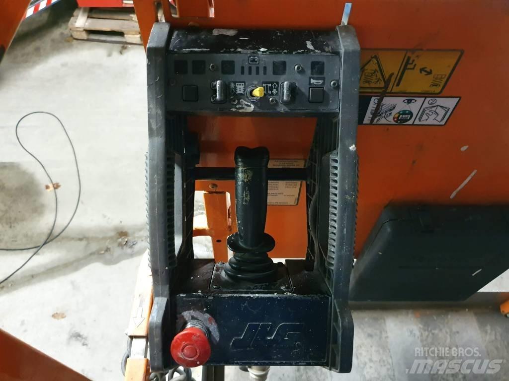 JLG 2646 ES Ножични работни платформи