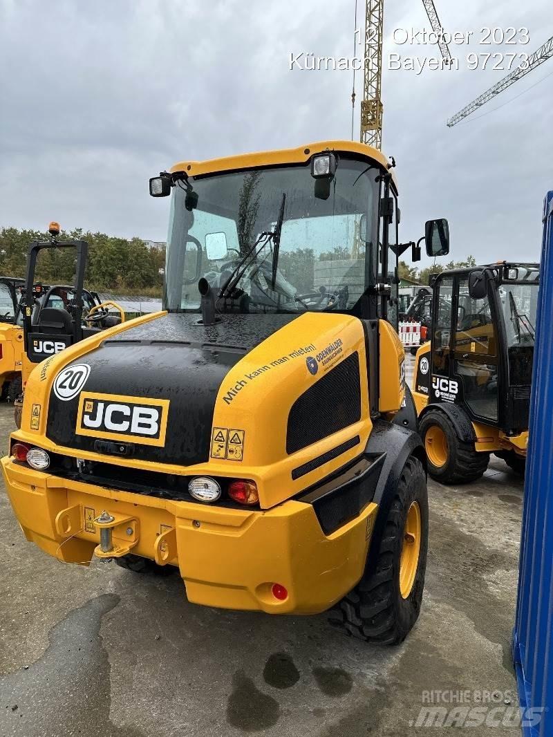 JCB 409 Колесни товарачи