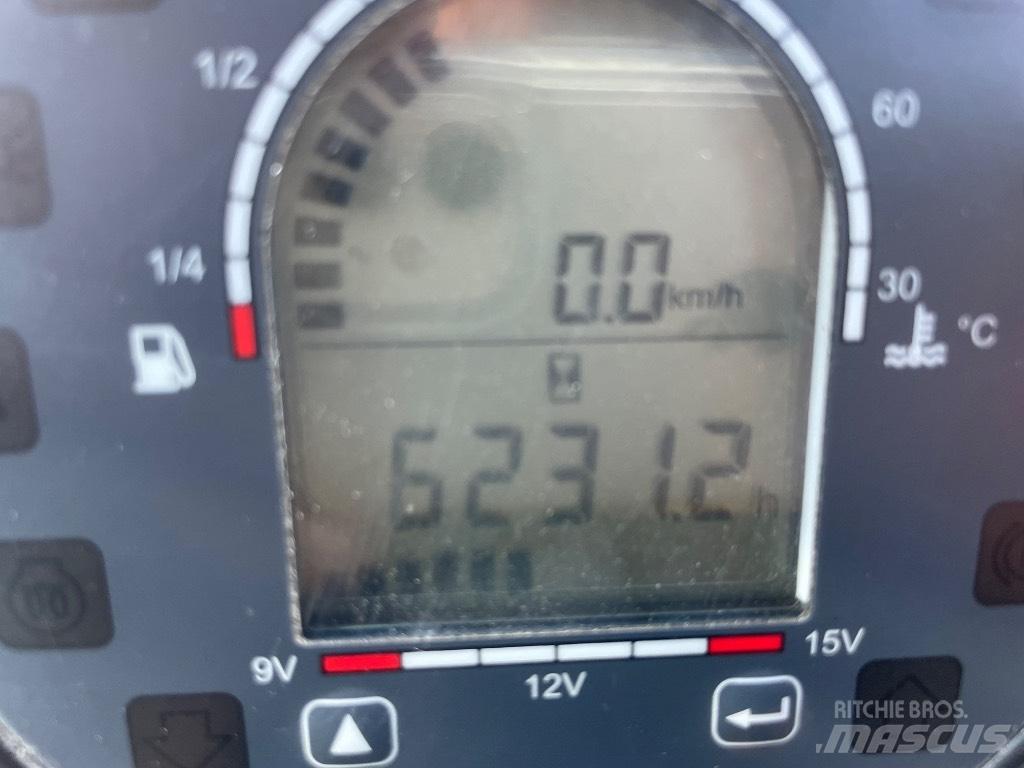 Nilfisk CR 3500 Автоматични метачки с четки