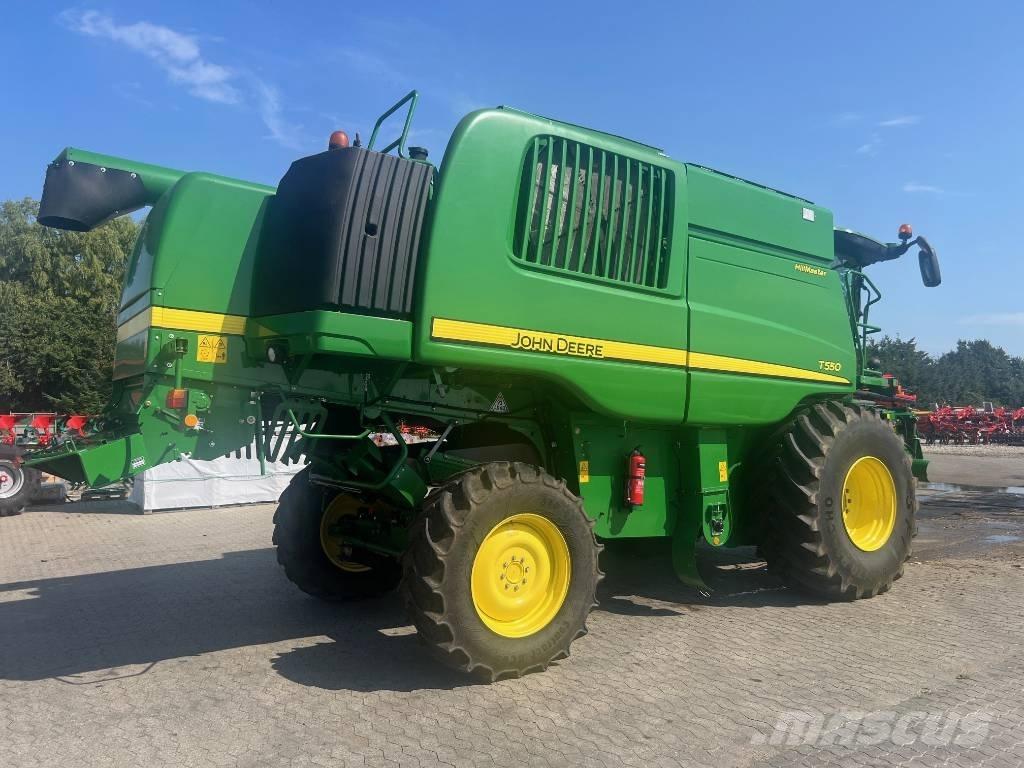 John Deere T 550 Комбайни
