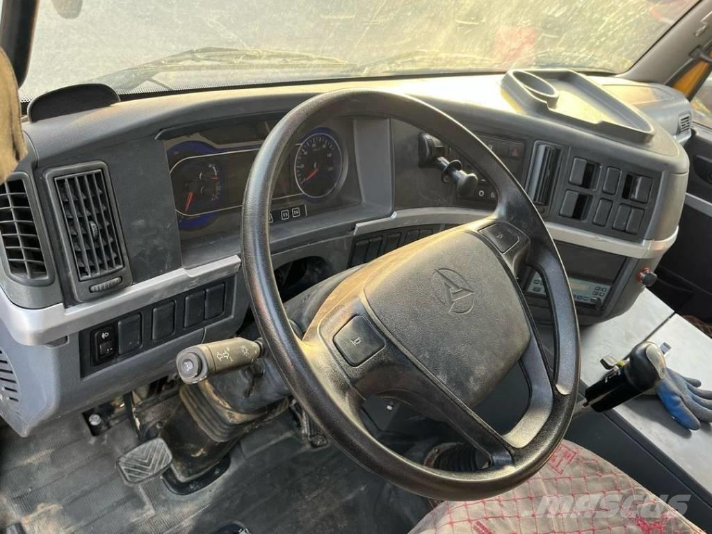 Sany STC250C5-2 Всъдеходни кранове
