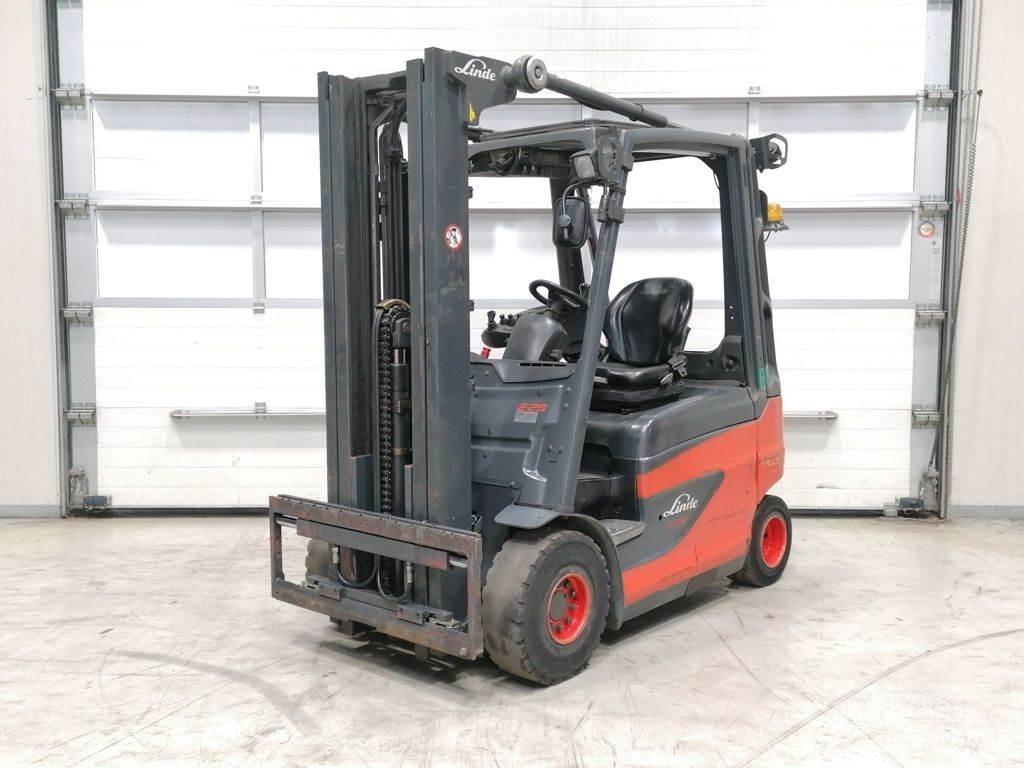 Linde E25-01 Електрически вилични кари-повдигачи