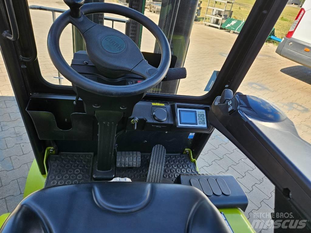 Clark GTX 18 Електрически вилични кари-повдигачи