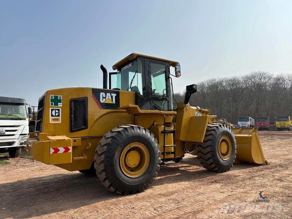CAT 950G Колесни товарачи