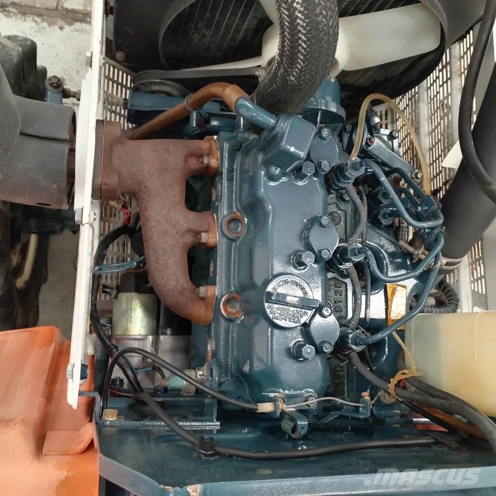 Kubota B 1402 Трактори