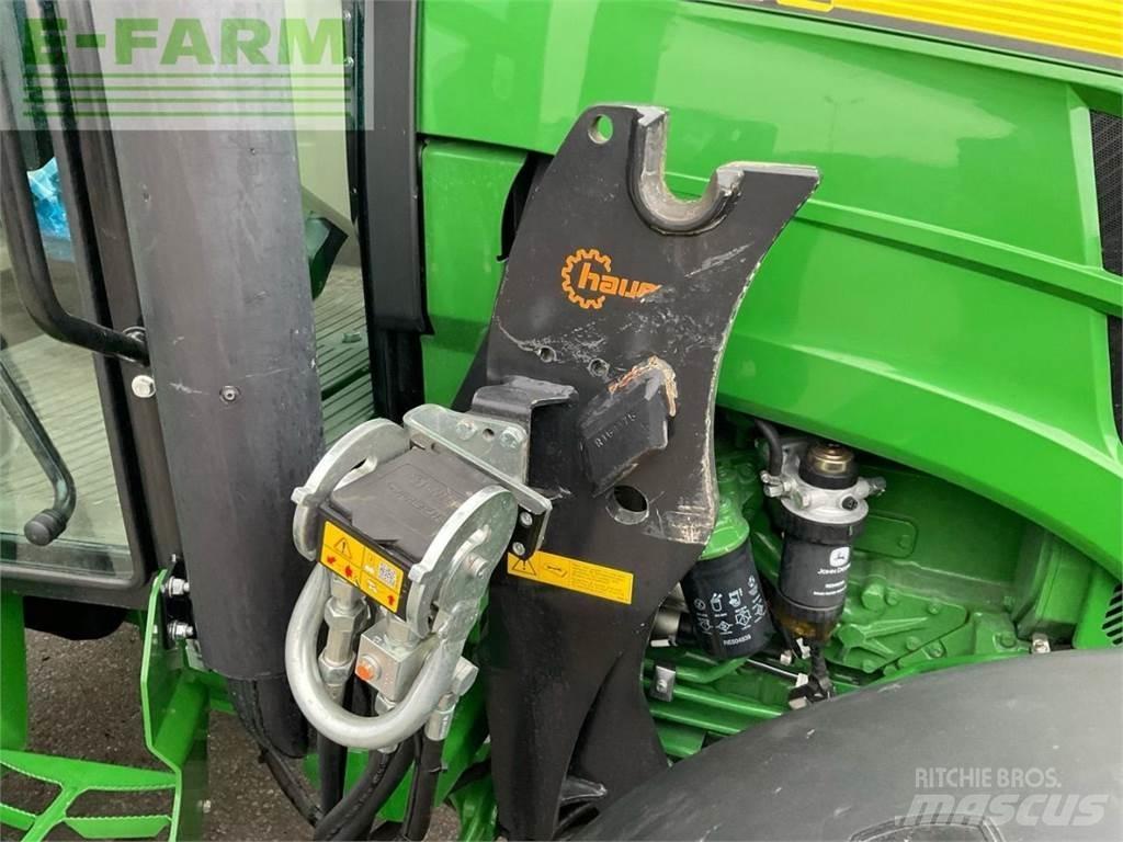 John Deere 5115 M Трактори