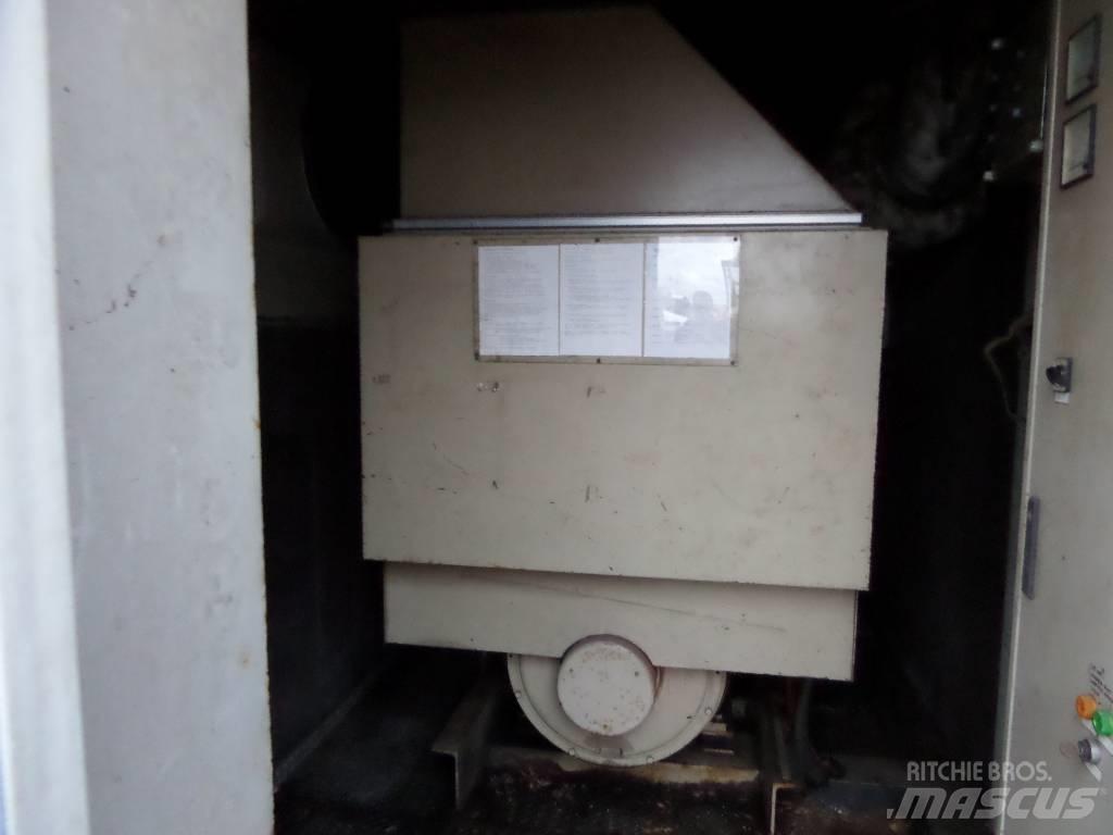 Cummins 550KVA Дизелови генератори
