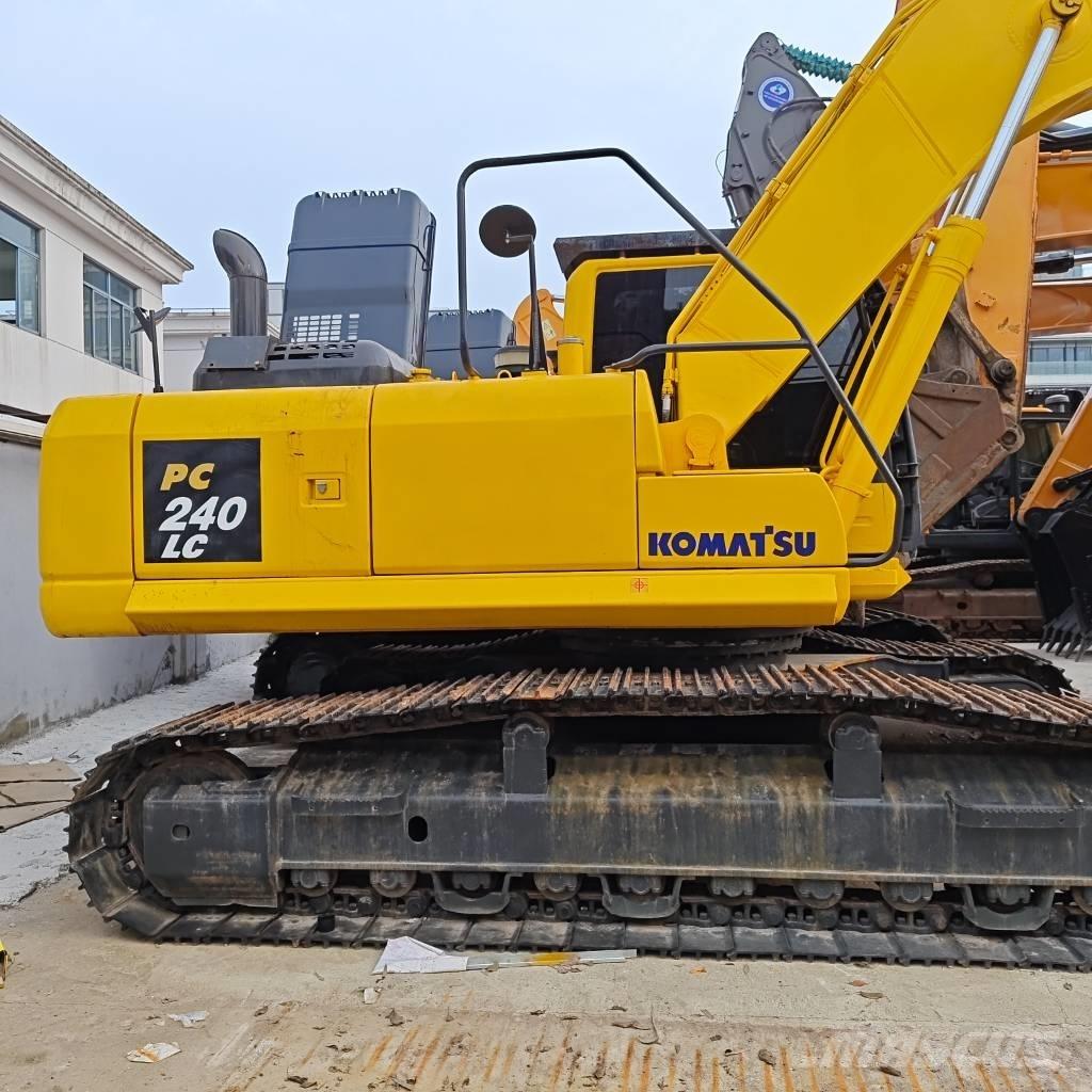 Komatsu PC 240 LC-8 Верижен екскаватор