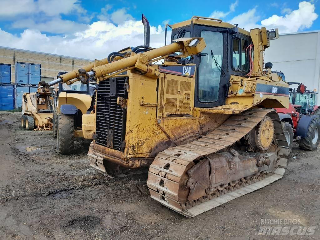 CAT D 6 R III Верижни булдозери
