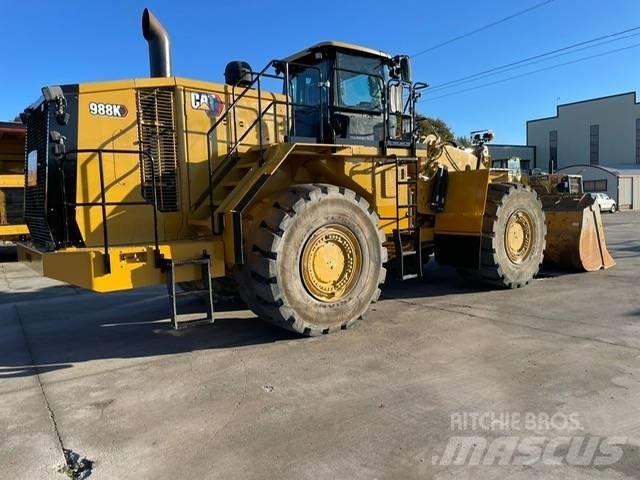 CAT 988 K Колесни товарачи