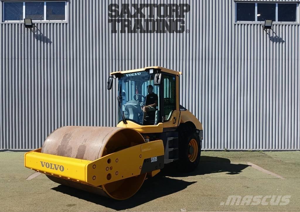 Volvo SD135, Vält Еднобарабанни ролки
